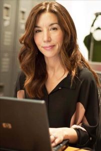lisa delorme rent frock repeat female ceo co founder