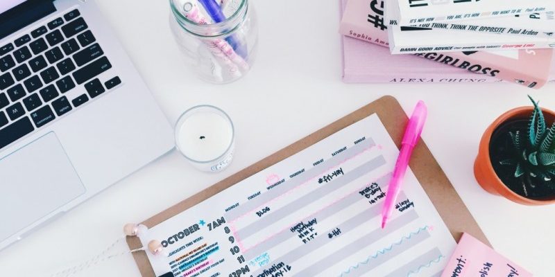 How To Get Your First Paying Social Media Client